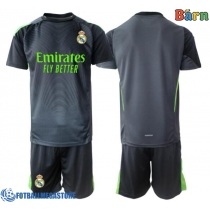 Fotballdrakt Barn Real Madrid Keeper Tredjedraktsett 2025-26 Kortermet (+ Korte bukser)